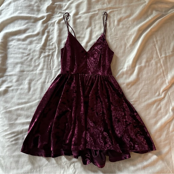 UO Maroon Velvet Romper- Kimchi Blue Vanessa Crushed Velvet Fit + Flare Romper - Picture 5 of 13